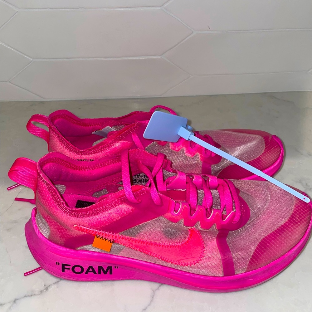 OFF WHITE X NIKE ZOOMFLY